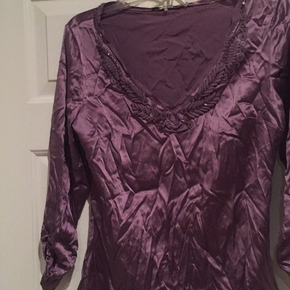 Elie Tahari stretchy silk top.